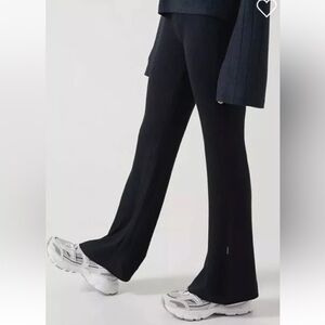 Athleta Navy Ribbed Flare Leggings MT